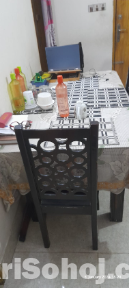 Dining Table with 6 chairs